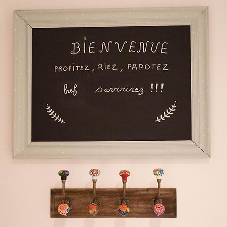 Un Dimanche Chez Julie Chambre Leontine Parthenay Exterior photo