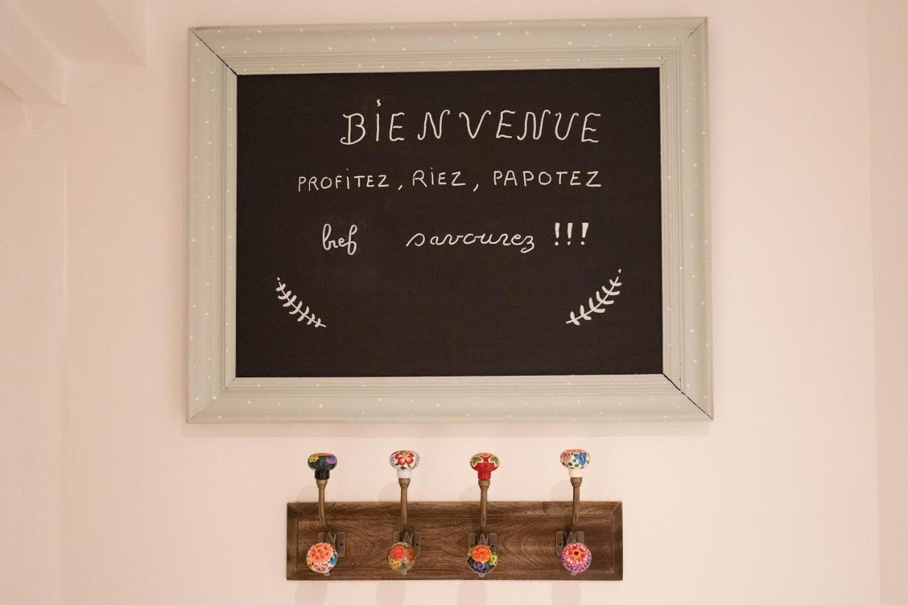 Un Dimanche Chez Julie Chambre Leontine Parthenay Exterior photo