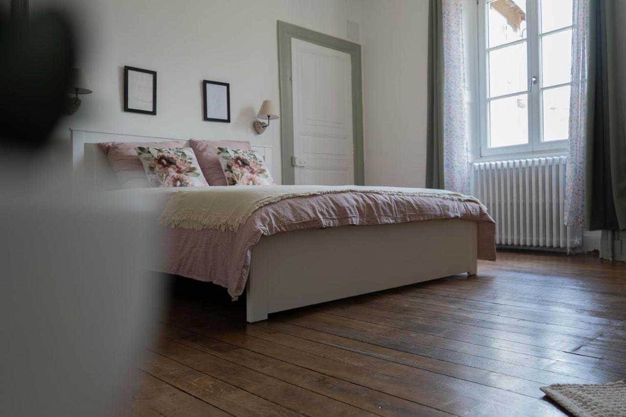 Un Dimanche Chez Julie Chambre Leontine Parthenay Exterior photo